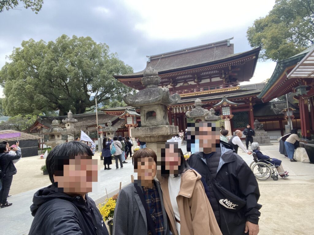 福岡・太宰府天満宮で撮影した母、妹、娘との家族写真。50代で大切な時間を過ごした思い出。