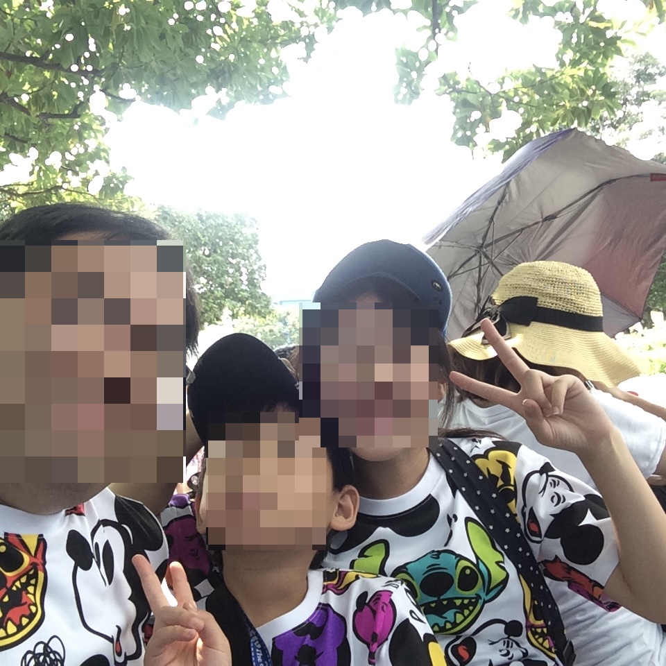 離婚後、子どもたちと再会しディズニーで過ごした思い出の家族写真